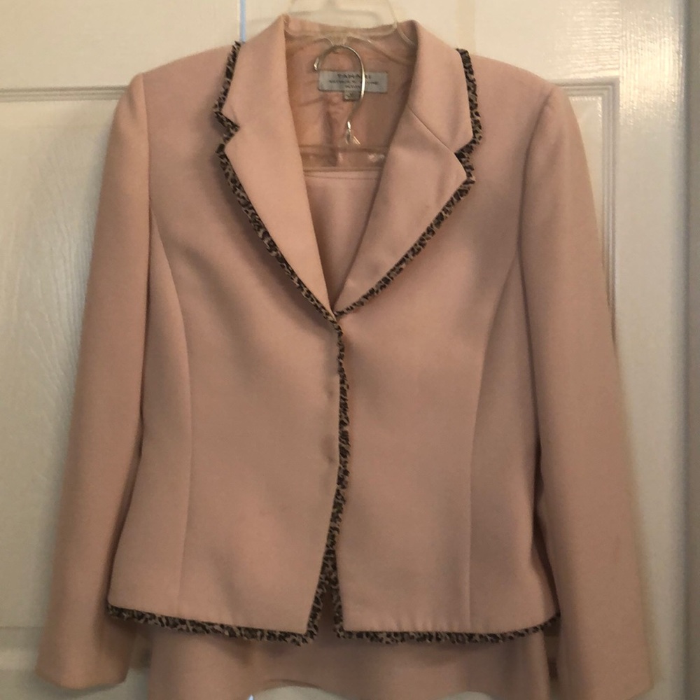 Great church lady suit!